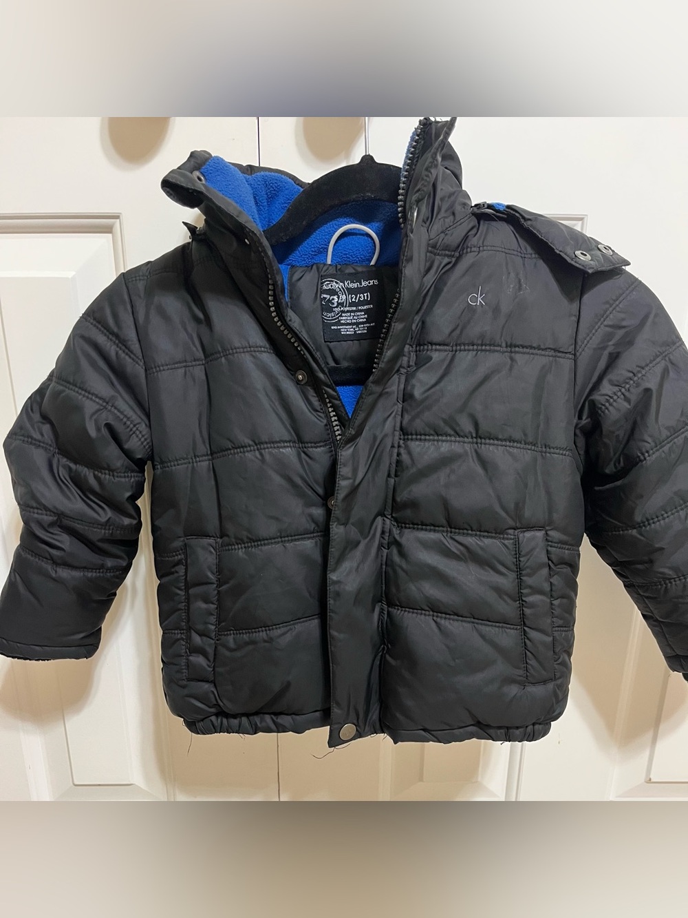 Boys Black hooded Puffer jackets blue warm lining by Calvin Klein Jeans  2/3T